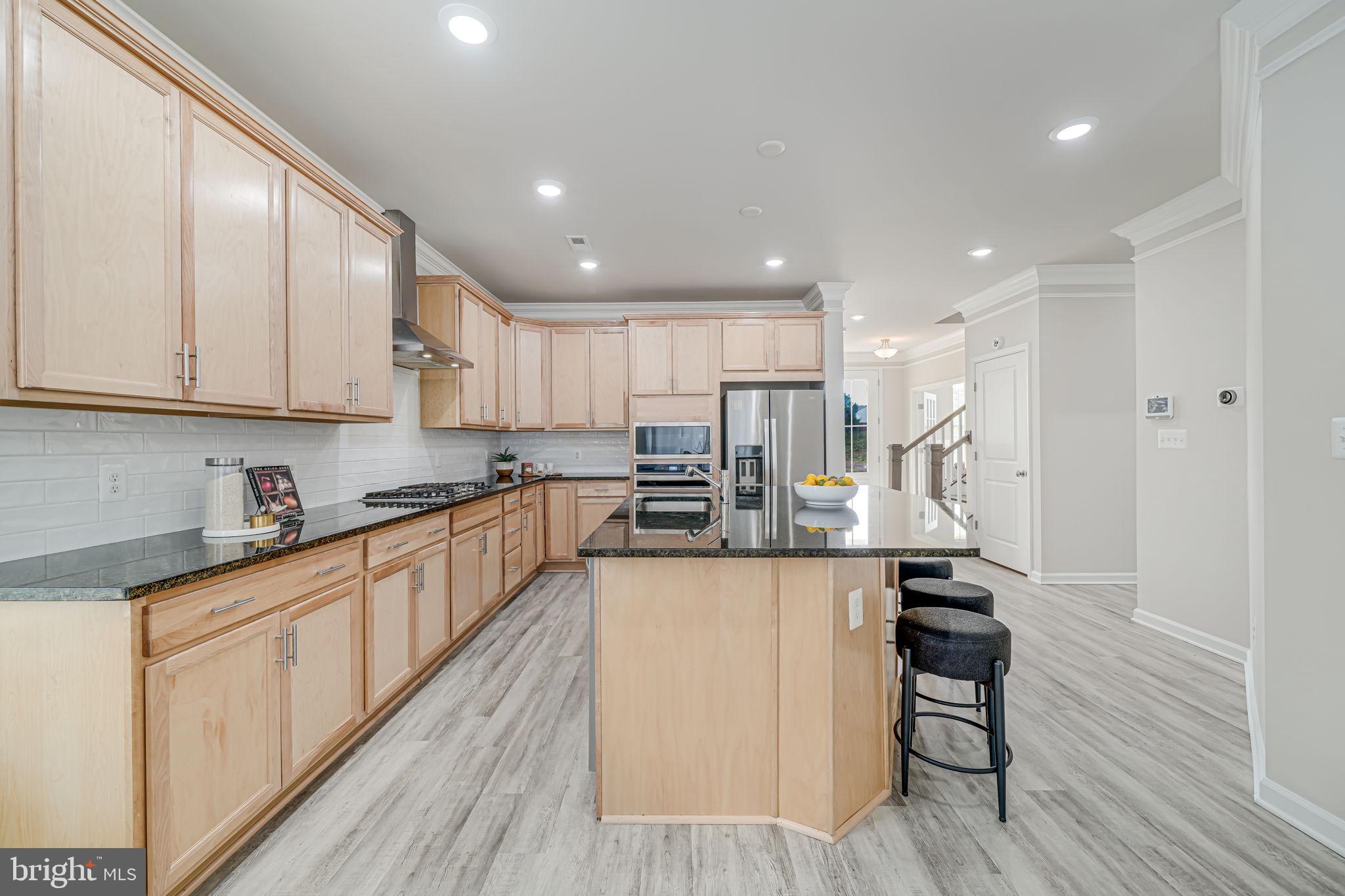 JEFFERSON SQUARE - Residential