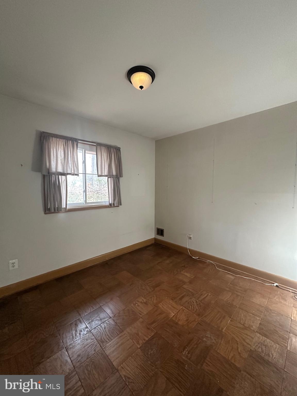 FORT WASHINGTON FOREST - Residential