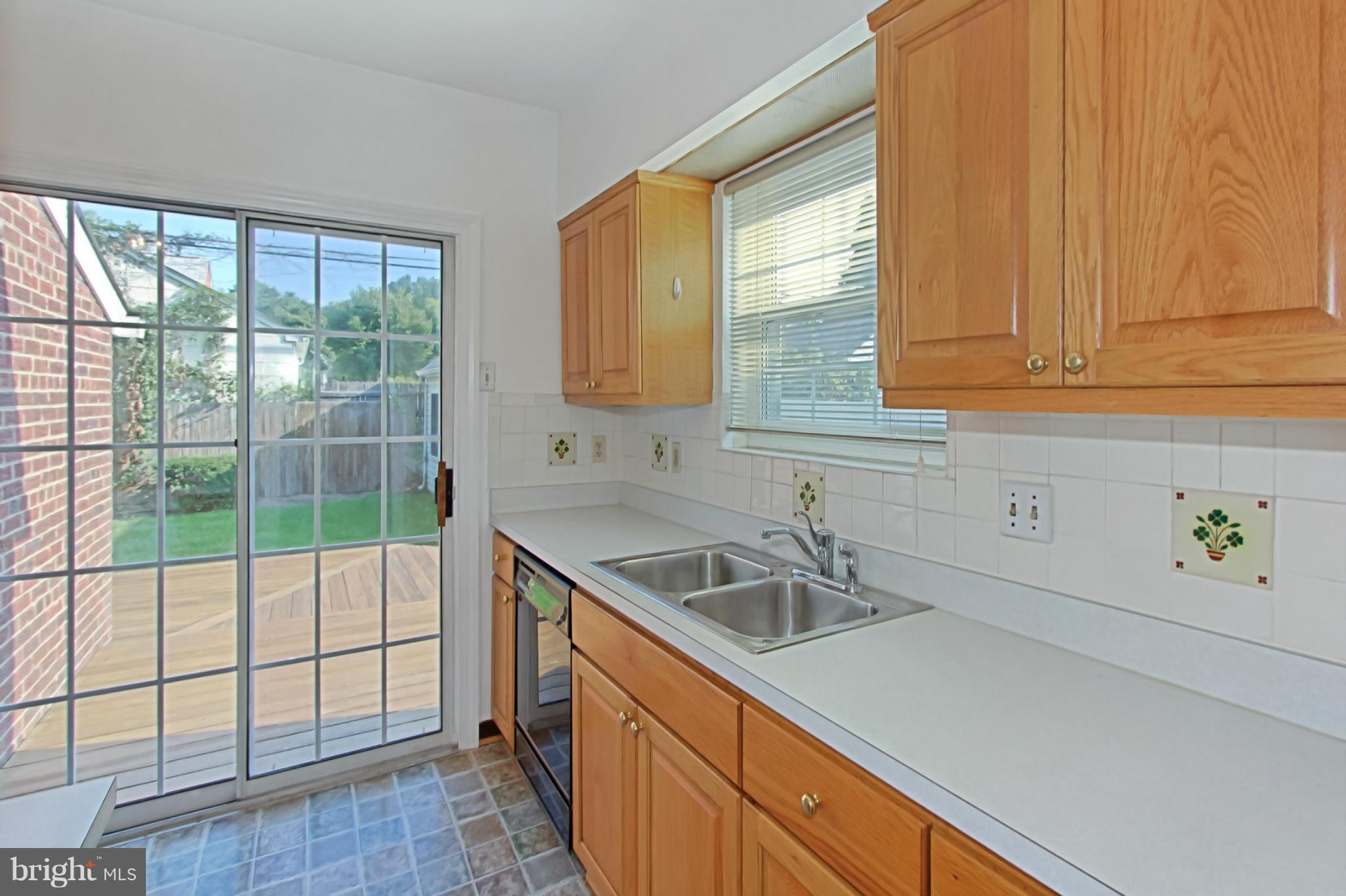 ADDISON HEIGHTS - Residential Lease