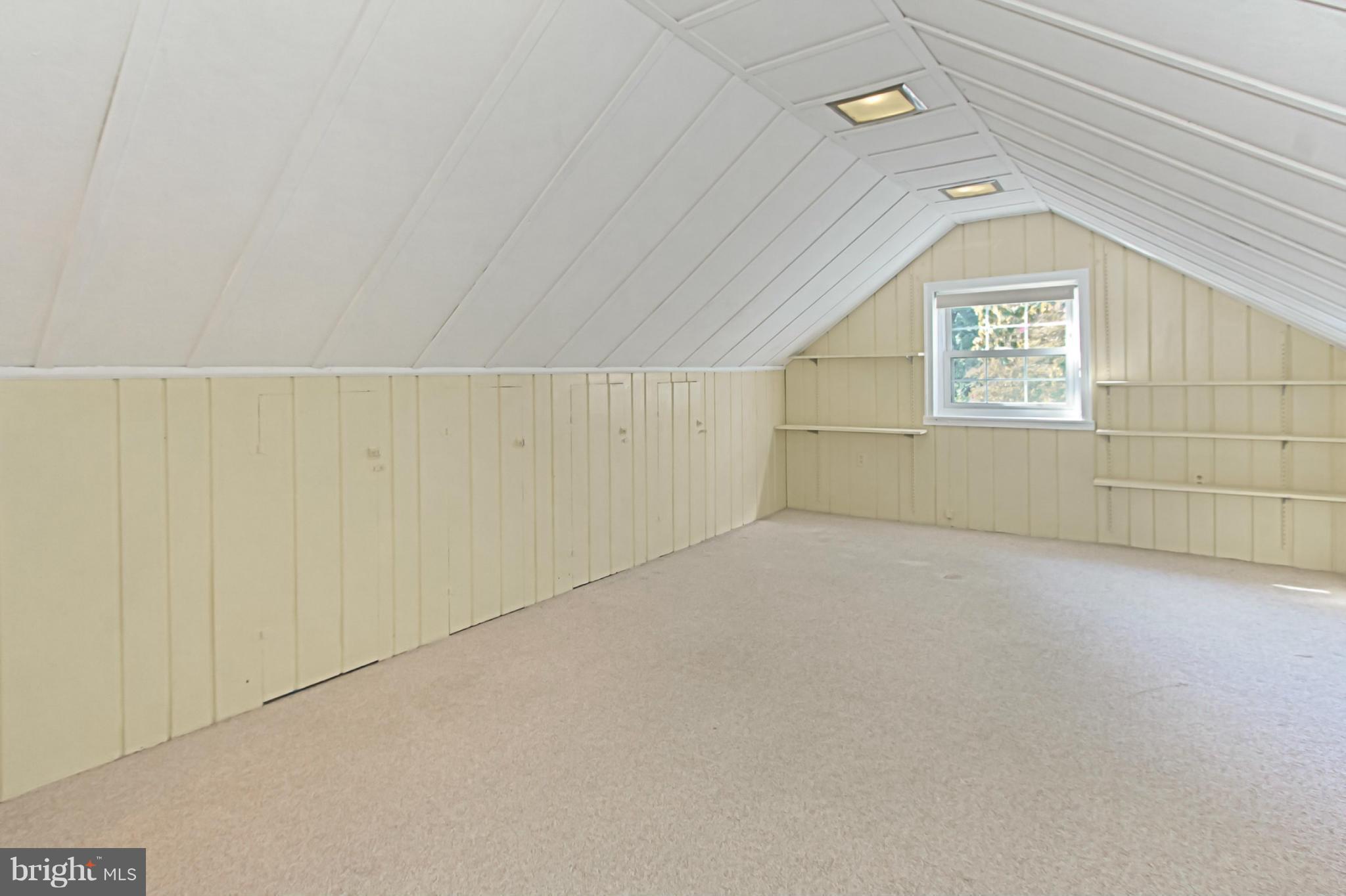 ADDISON HEIGHTS - Residential Lease