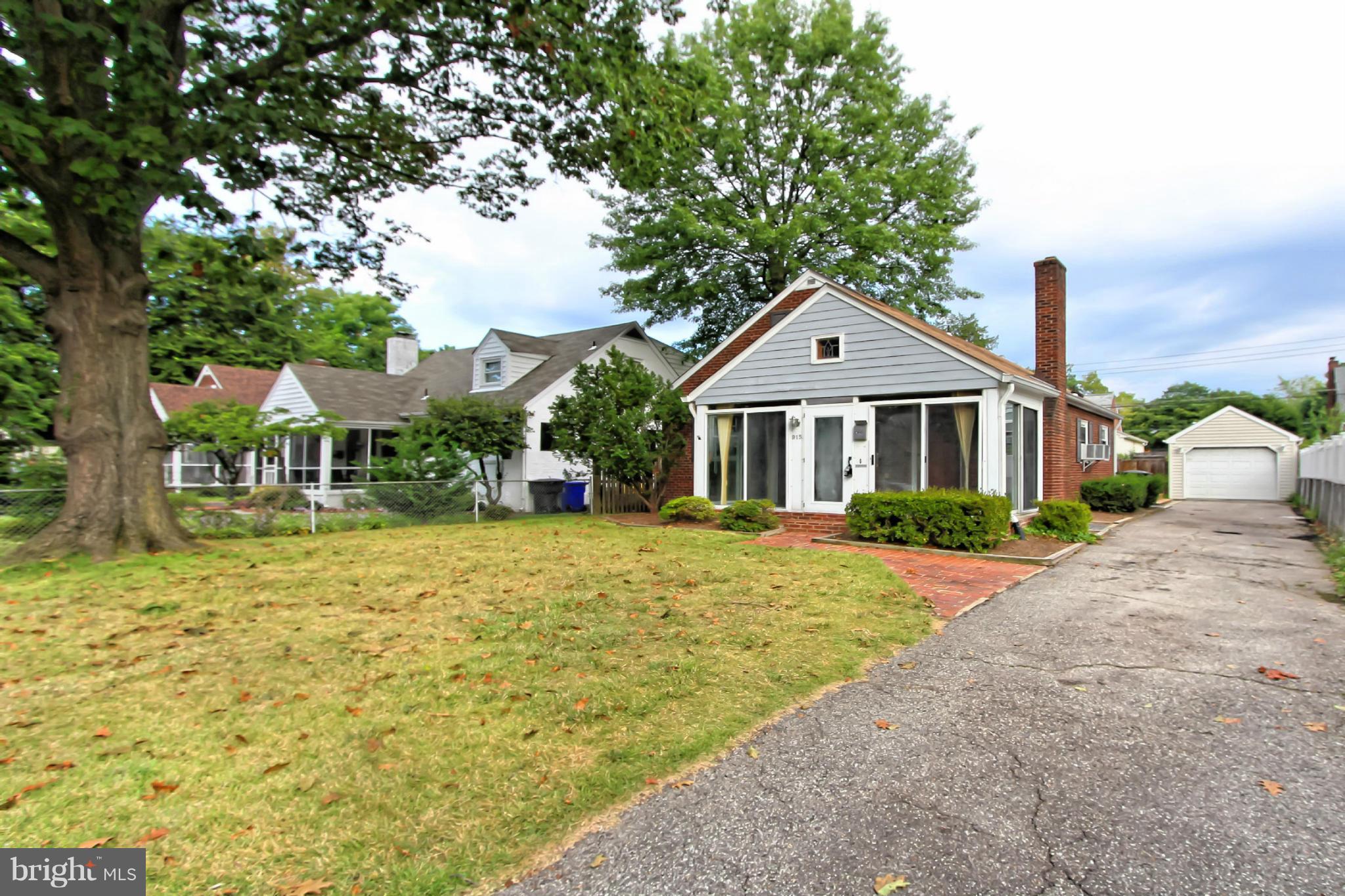 ADDISON HEIGHTS - Residential Lease