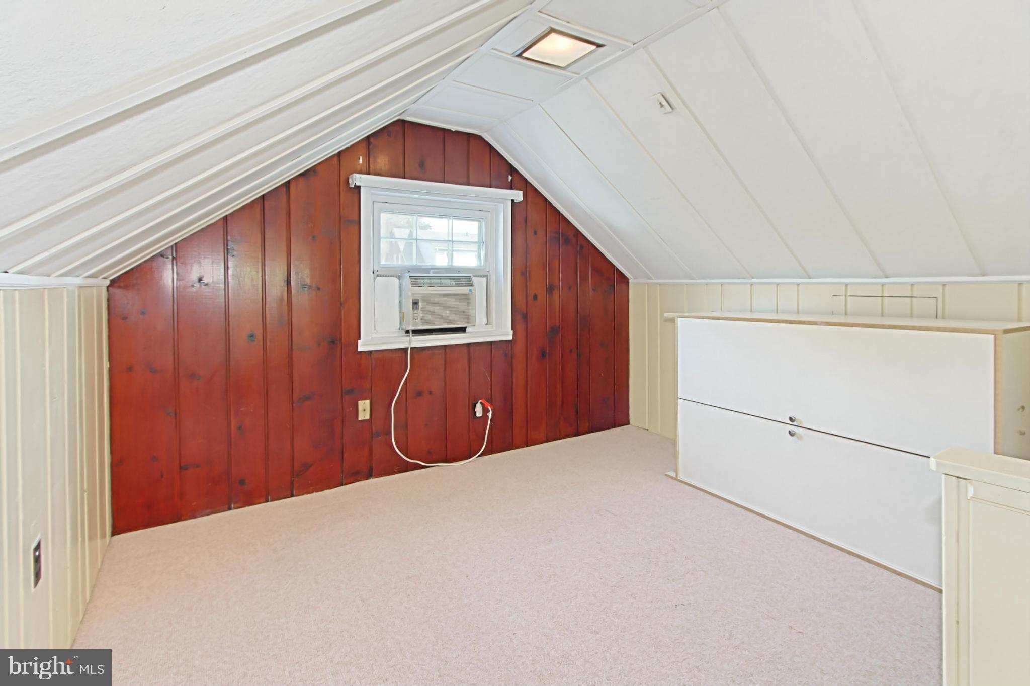 ADDISON HEIGHTS - Residential Lease