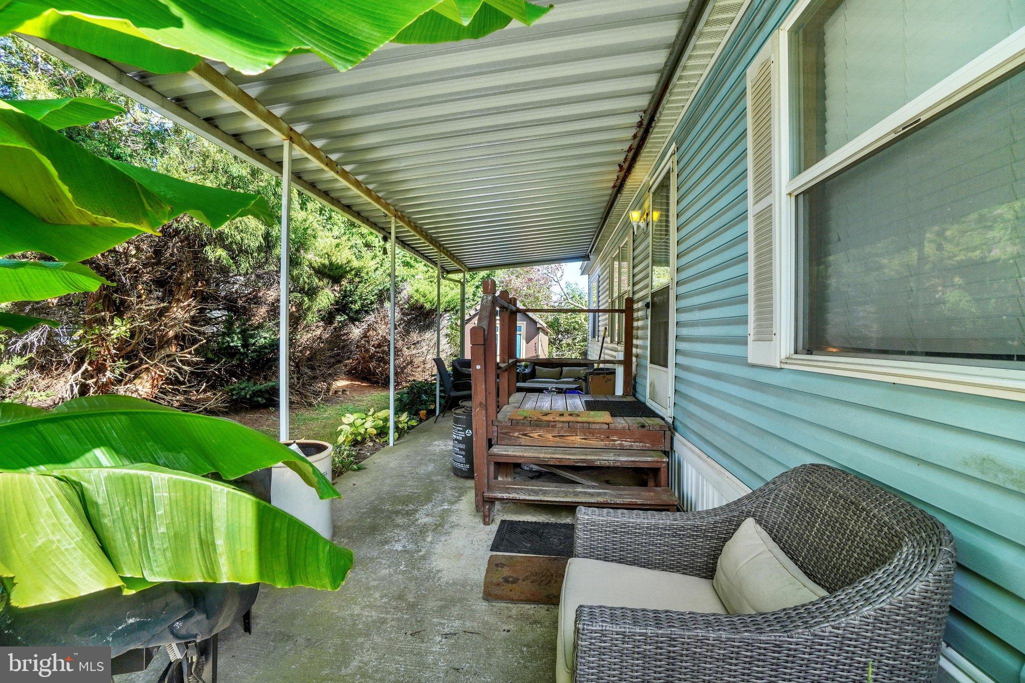 716 SHAWNA AVENUE