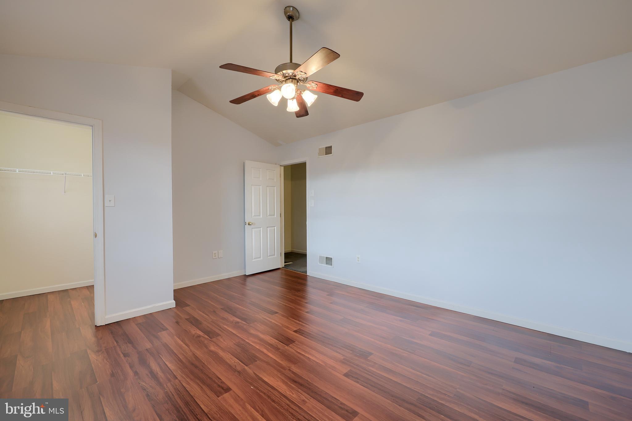 MALLARD POND - Residential