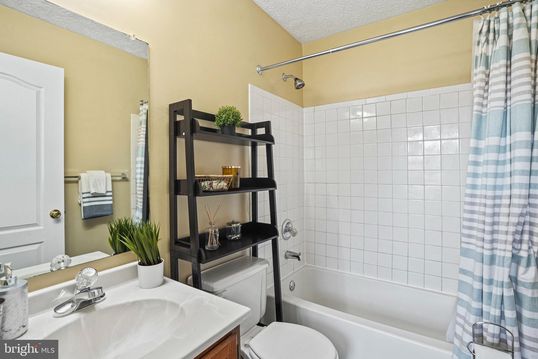 LARGO TOWN CENTER - Residential