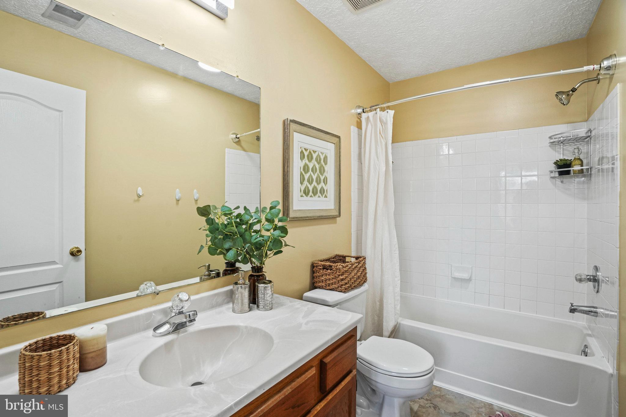 LARGO TOWN CENTER - Residential