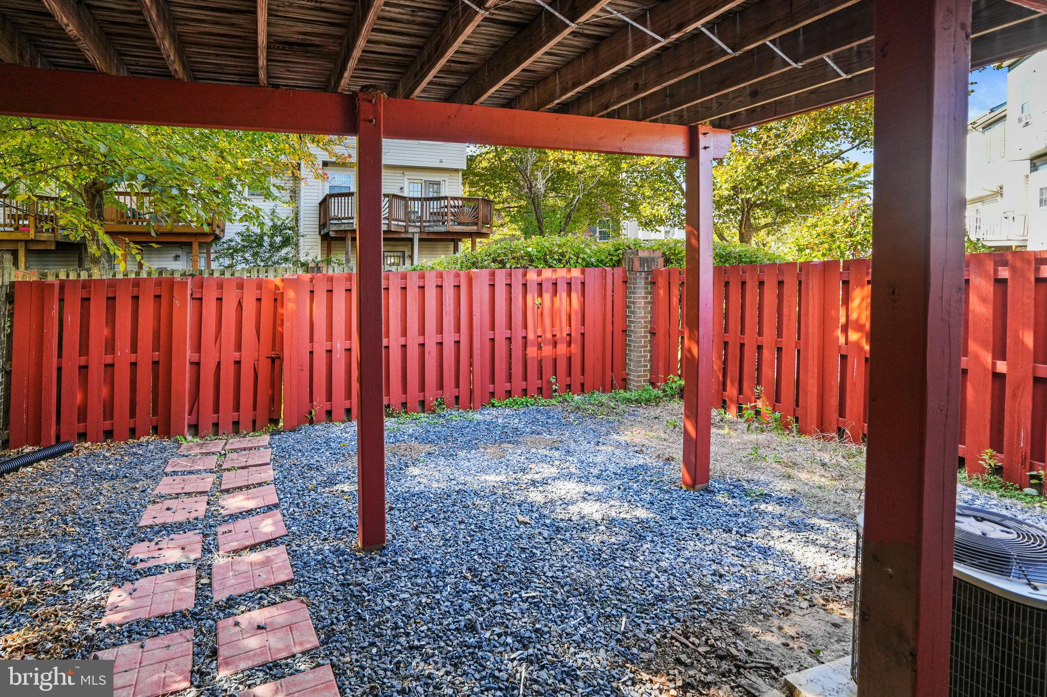 LARGO TOWN CENTER - Residential