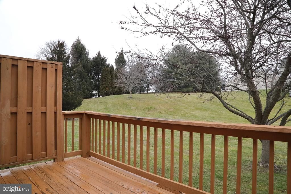 Photo of 31 BURR OAK DR, MILLERSVILLE, PA 17551 (MLS # PALA2029832)