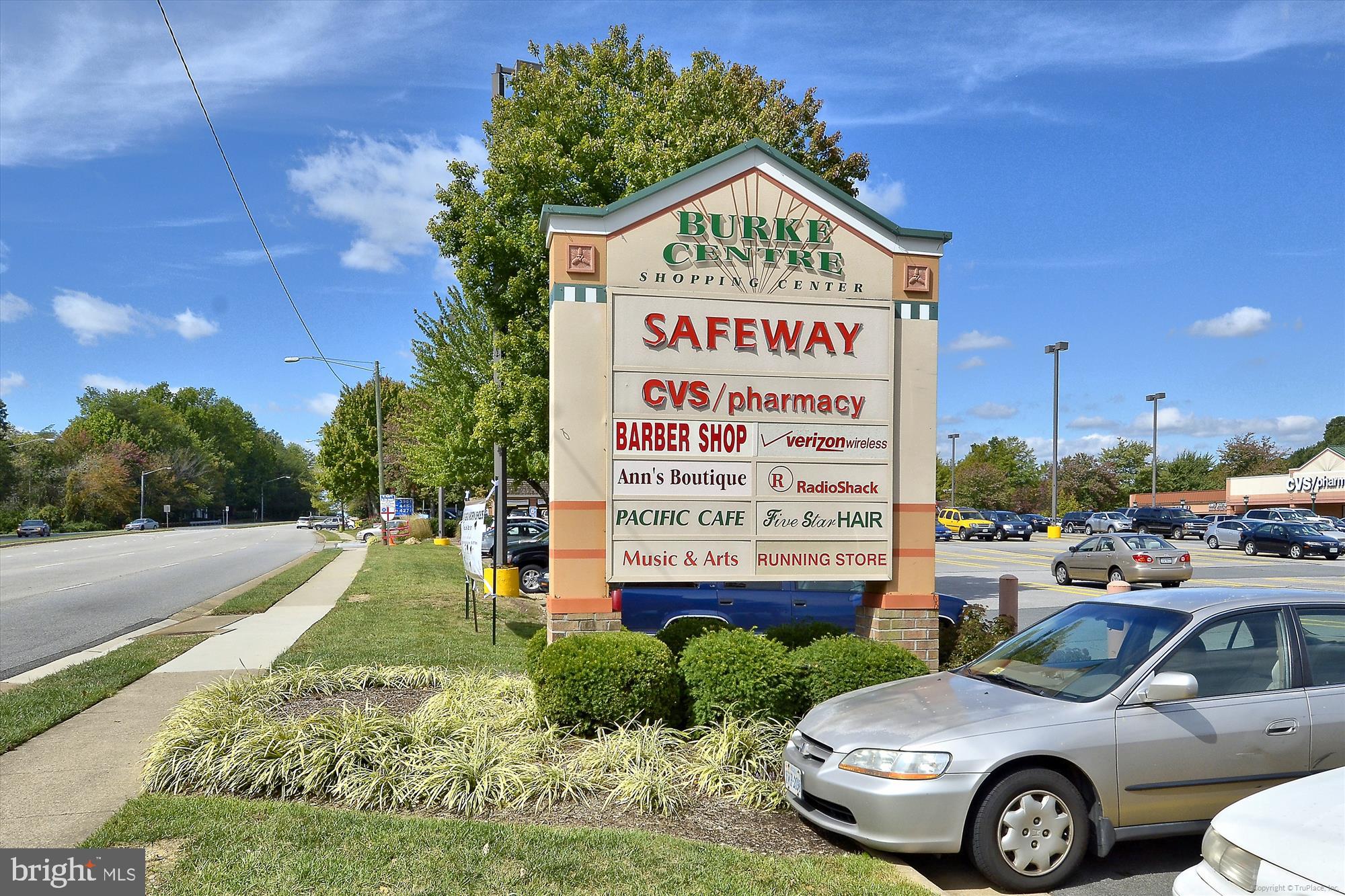 FAIRFAX CLUB ESTATES - Residential Lease