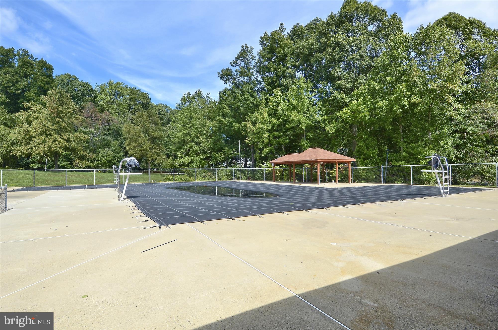 FAIRFAX CLUB ESTATES - Residential Lease