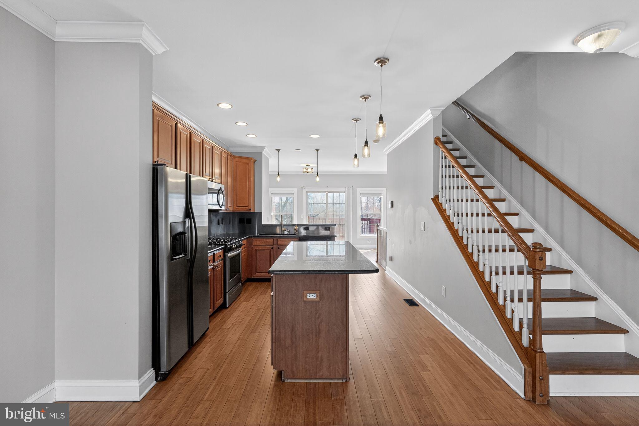 ROXBOROUGH - Residential