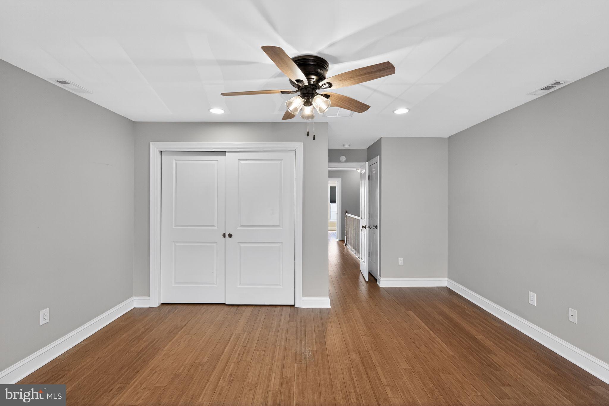 ROXBOROUGH - Residential