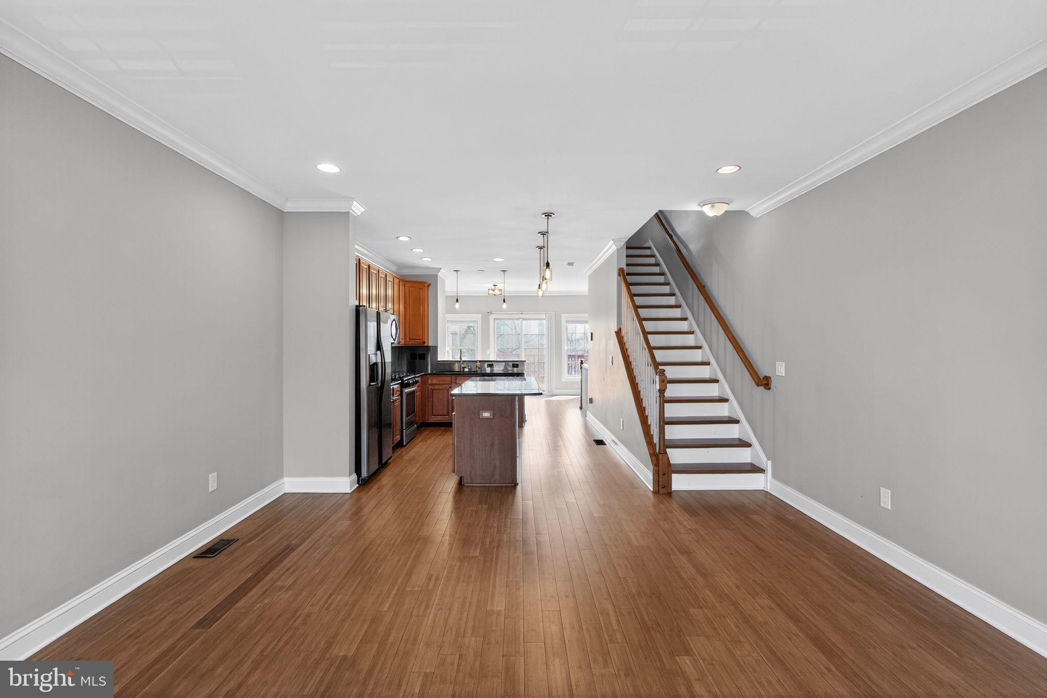 ROXBOROUGH - Residential