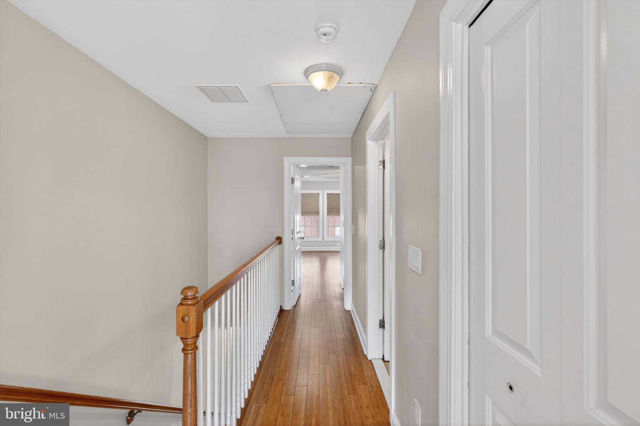 ROXBOROUGH - Residential