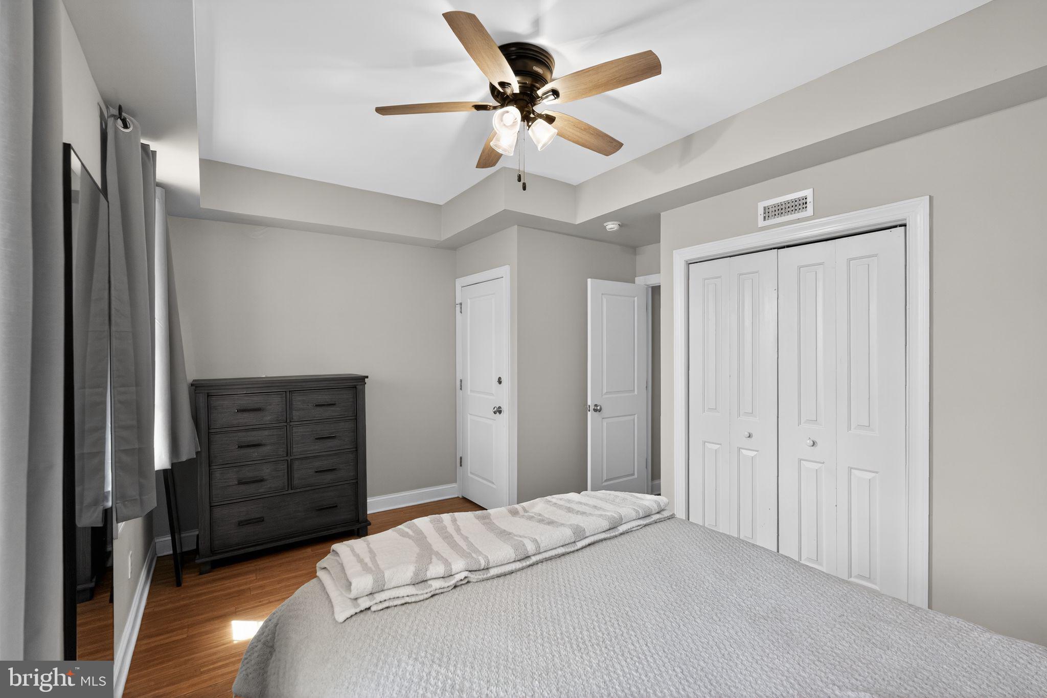 ROXBOROUGH - Residential