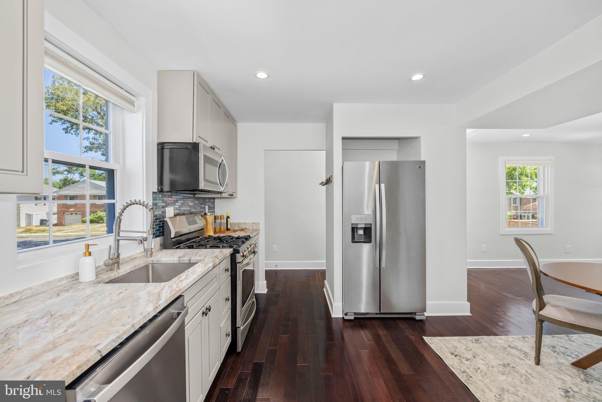 WARWICK VILLAGE - Residential