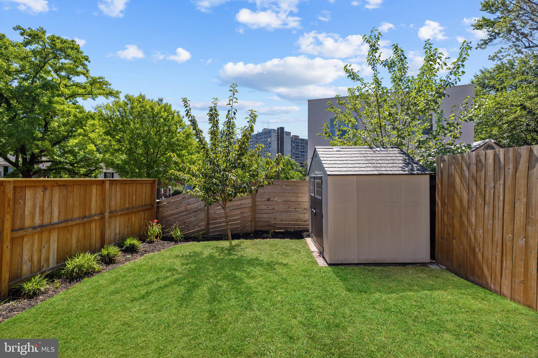 WARWICK VILLAGE - Residential