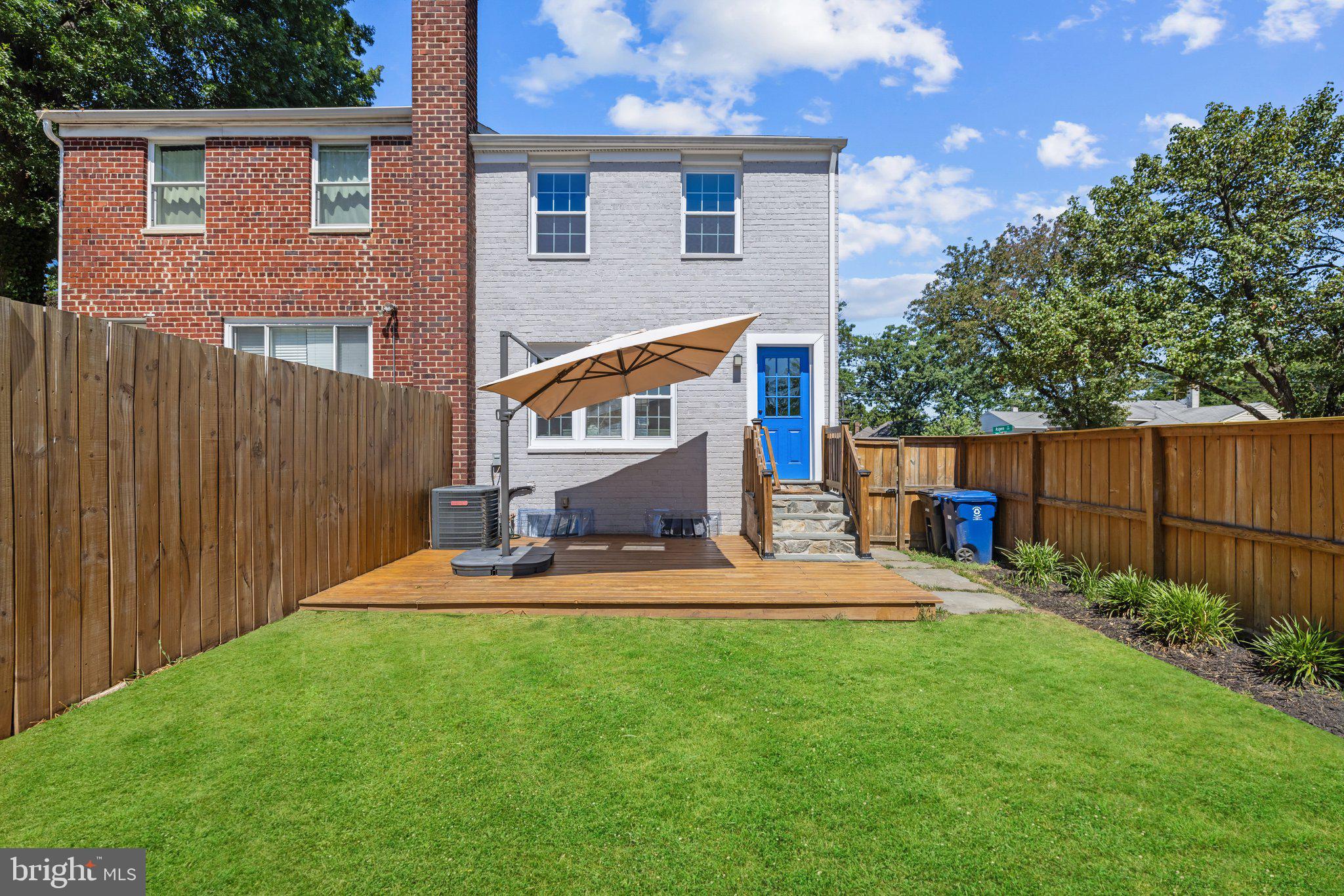 WARWICK VILLAGE - Residential