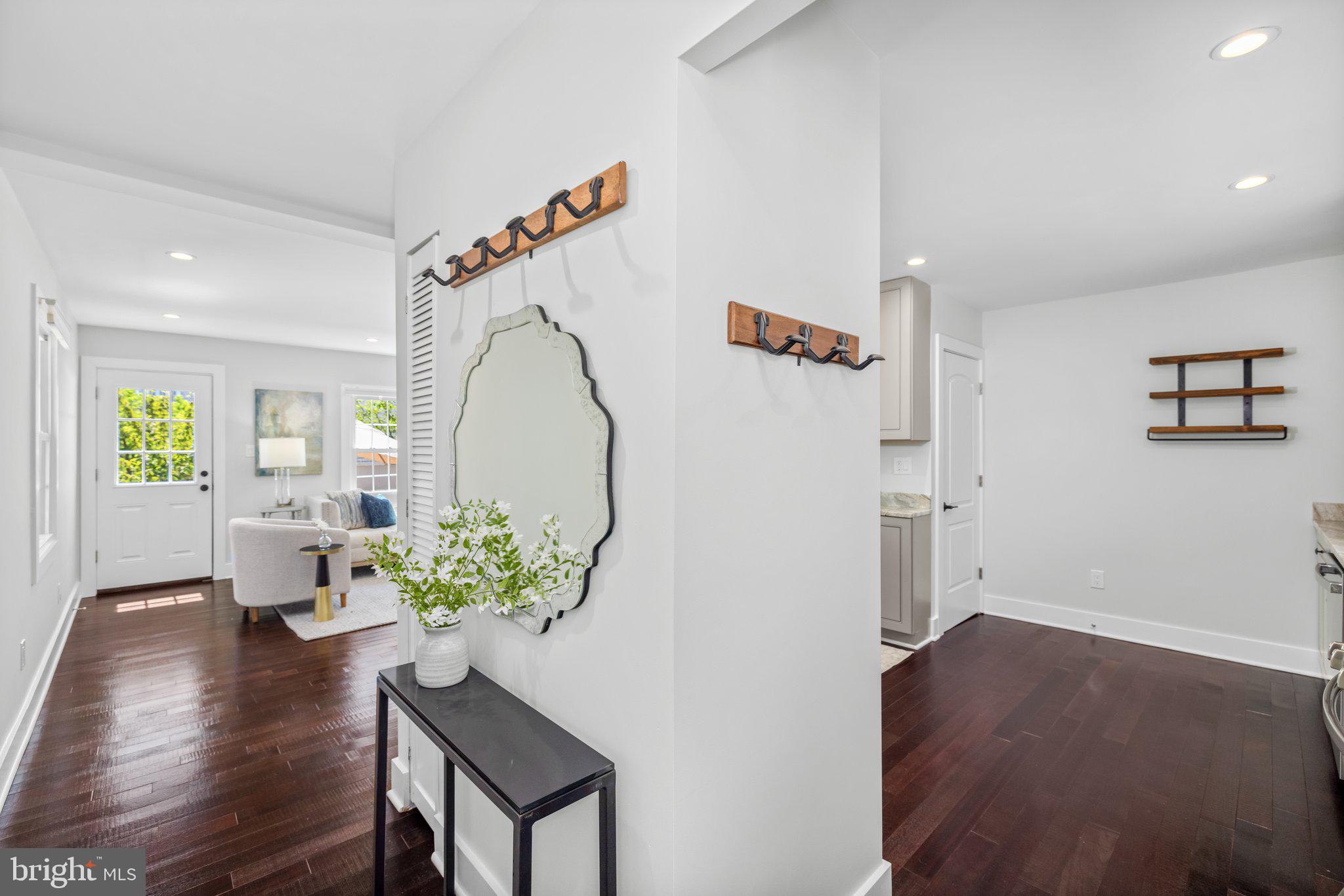 WARWICK VILLAGE - Residential