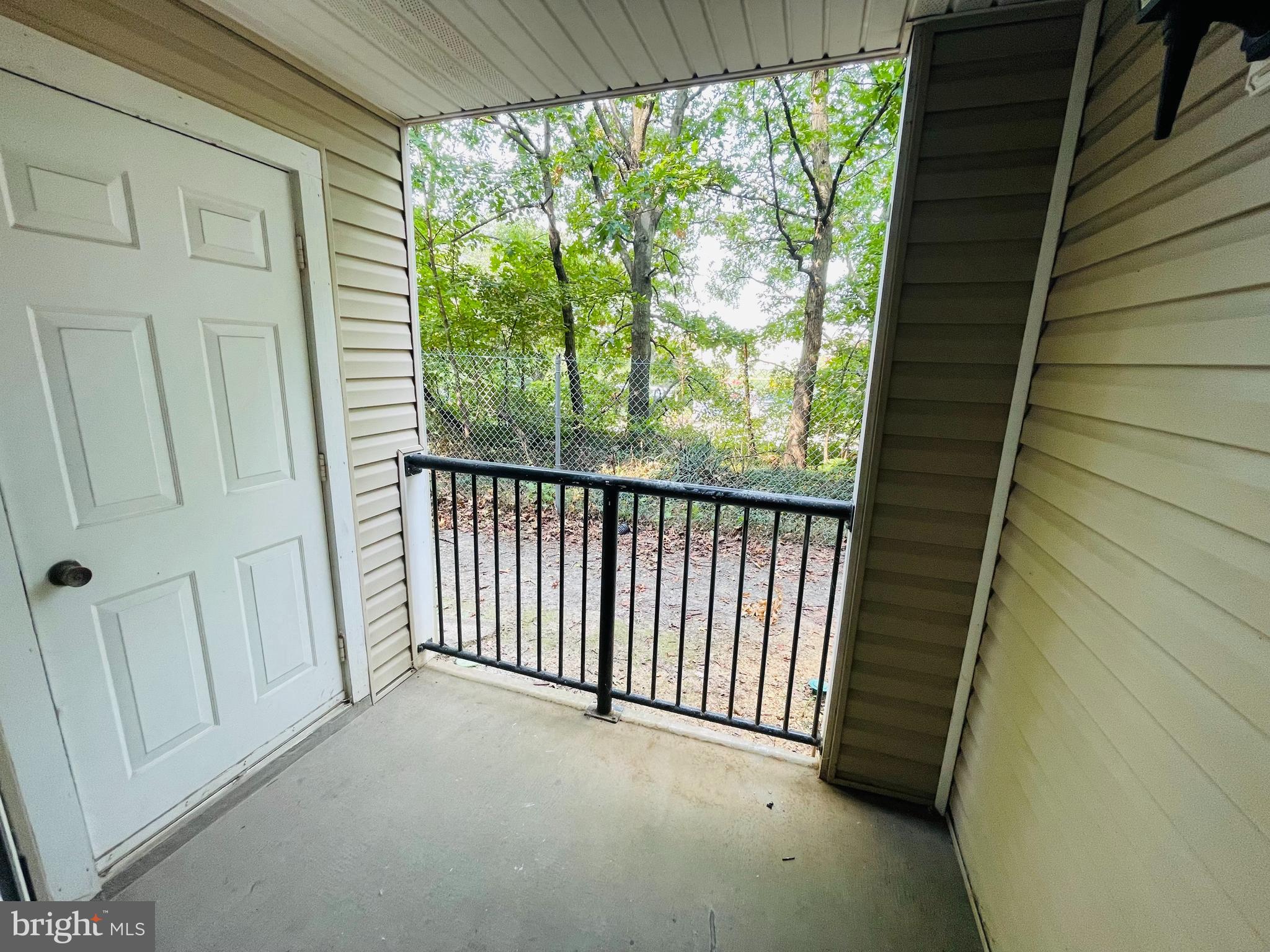 POINTE AT PARK CENTER - Residential Lease