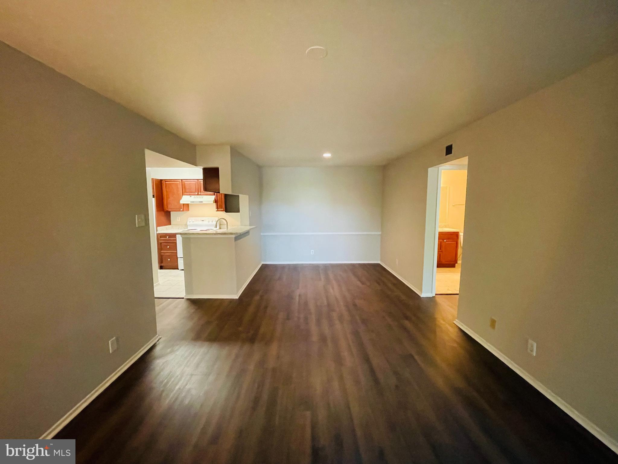 POINTE AT PARK CENTER - Residential Lease