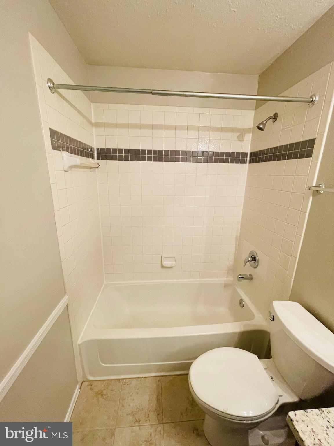 POINTE AT PARK CENTER - Residential Lease