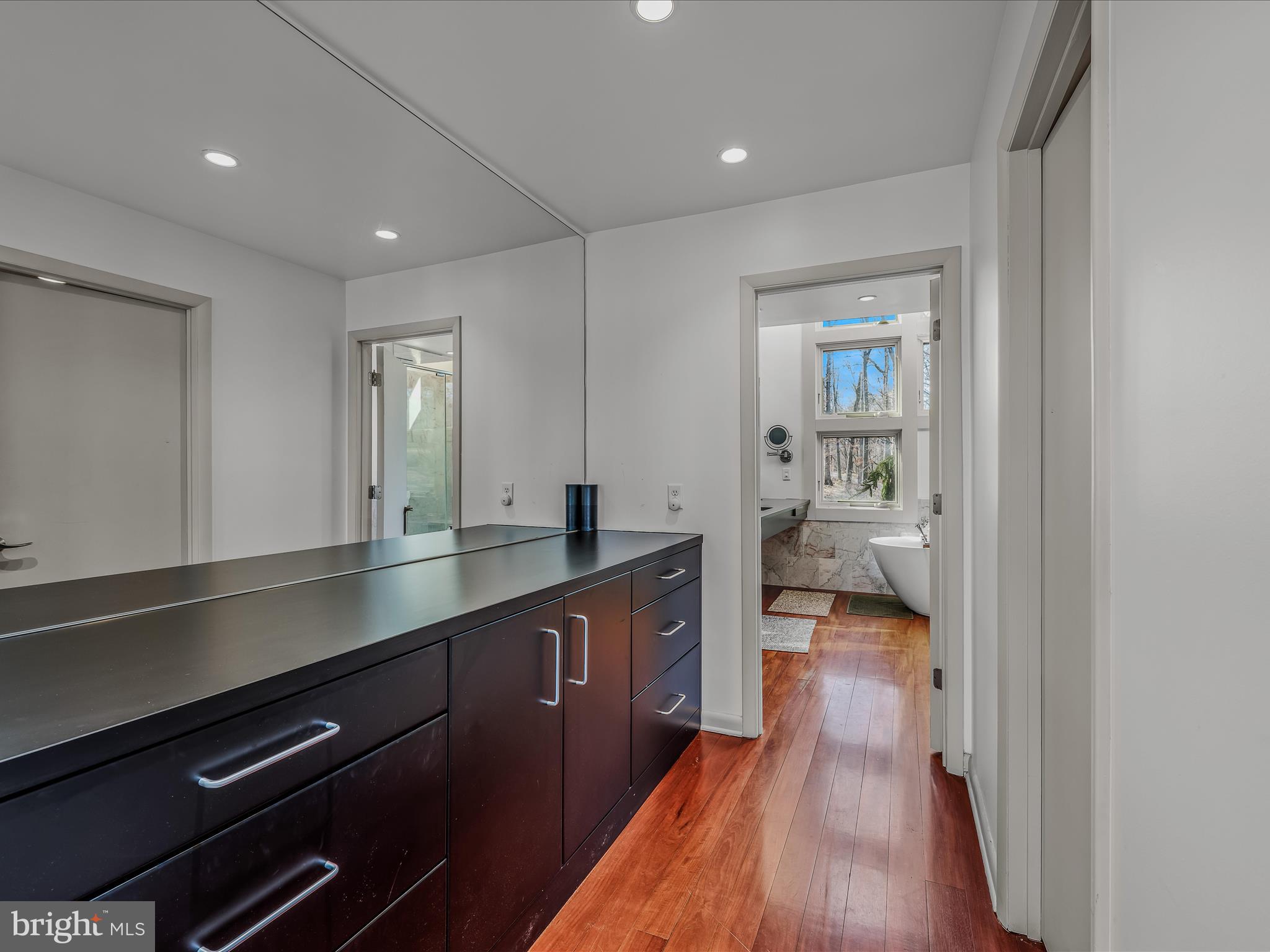 MILLPOINT - Residential