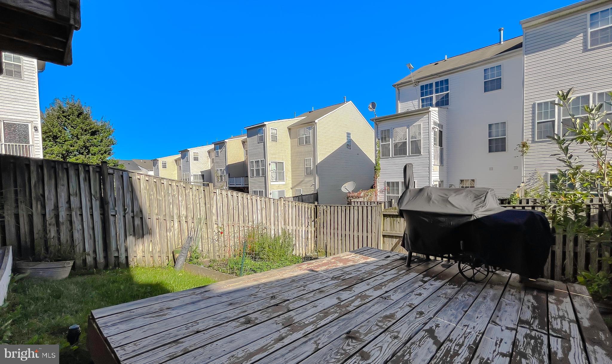 WESTBURY WEST - Residential