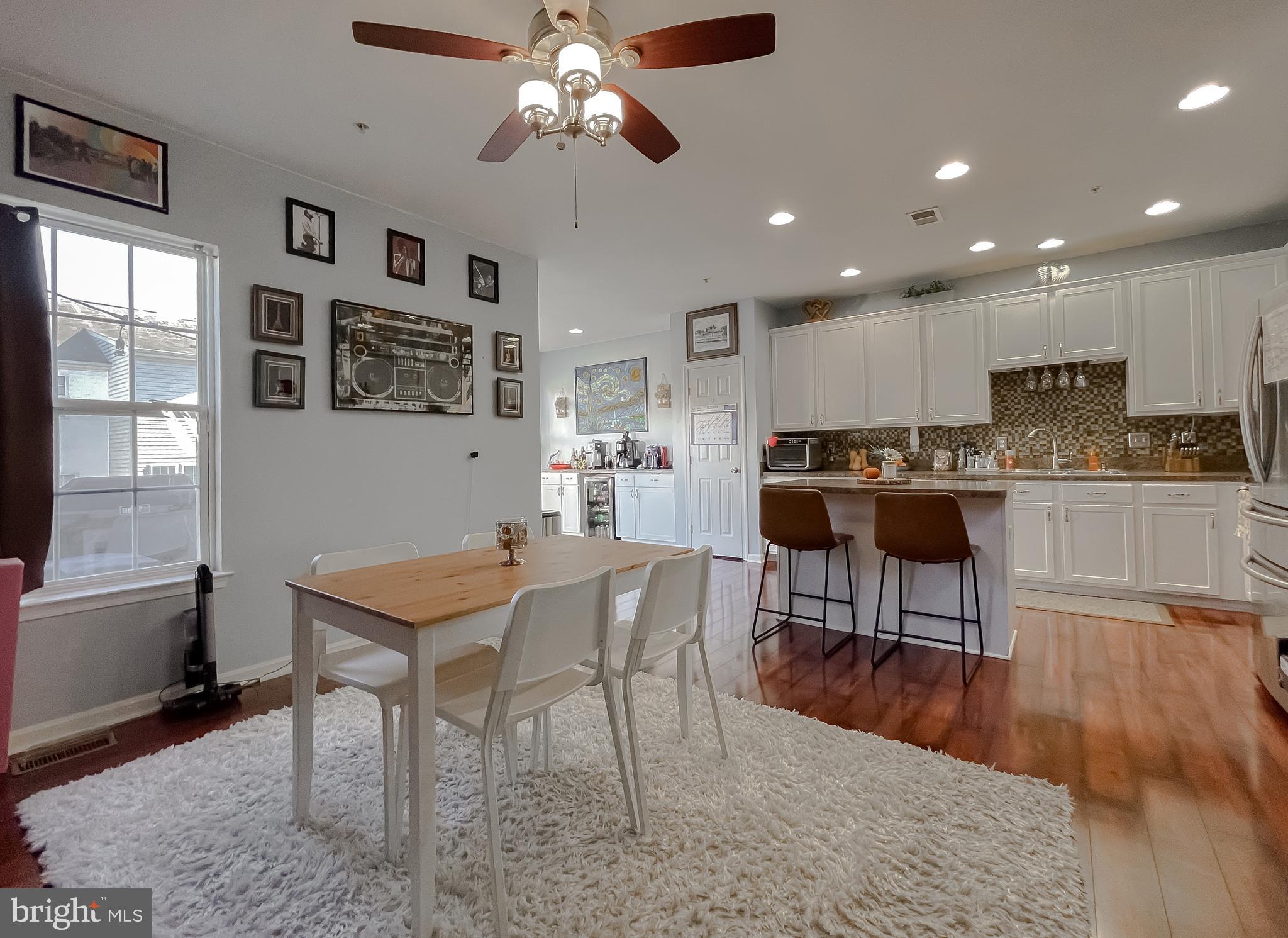 WESTBURY WEST - Residential