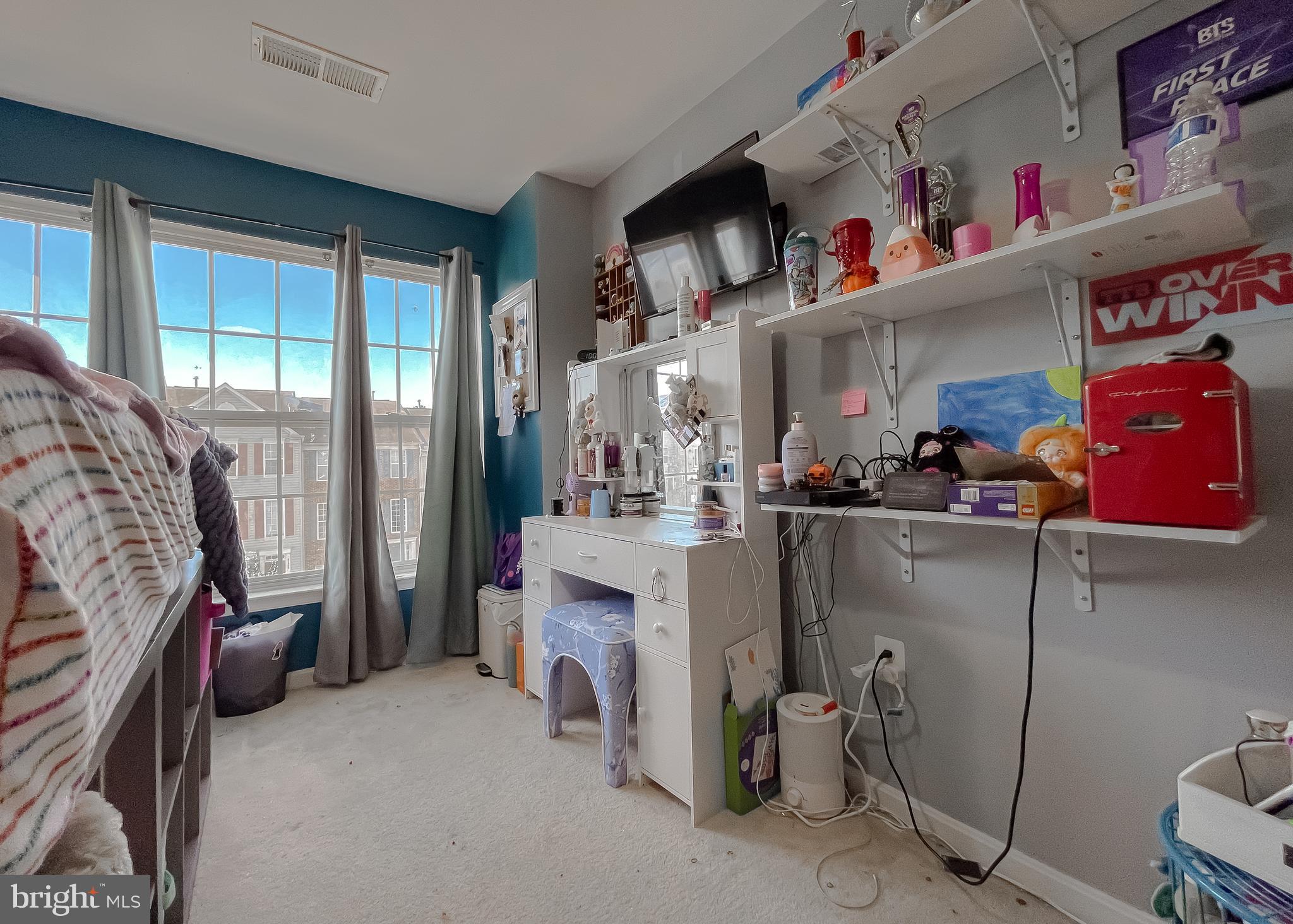 WESTBURY WEST - Residential