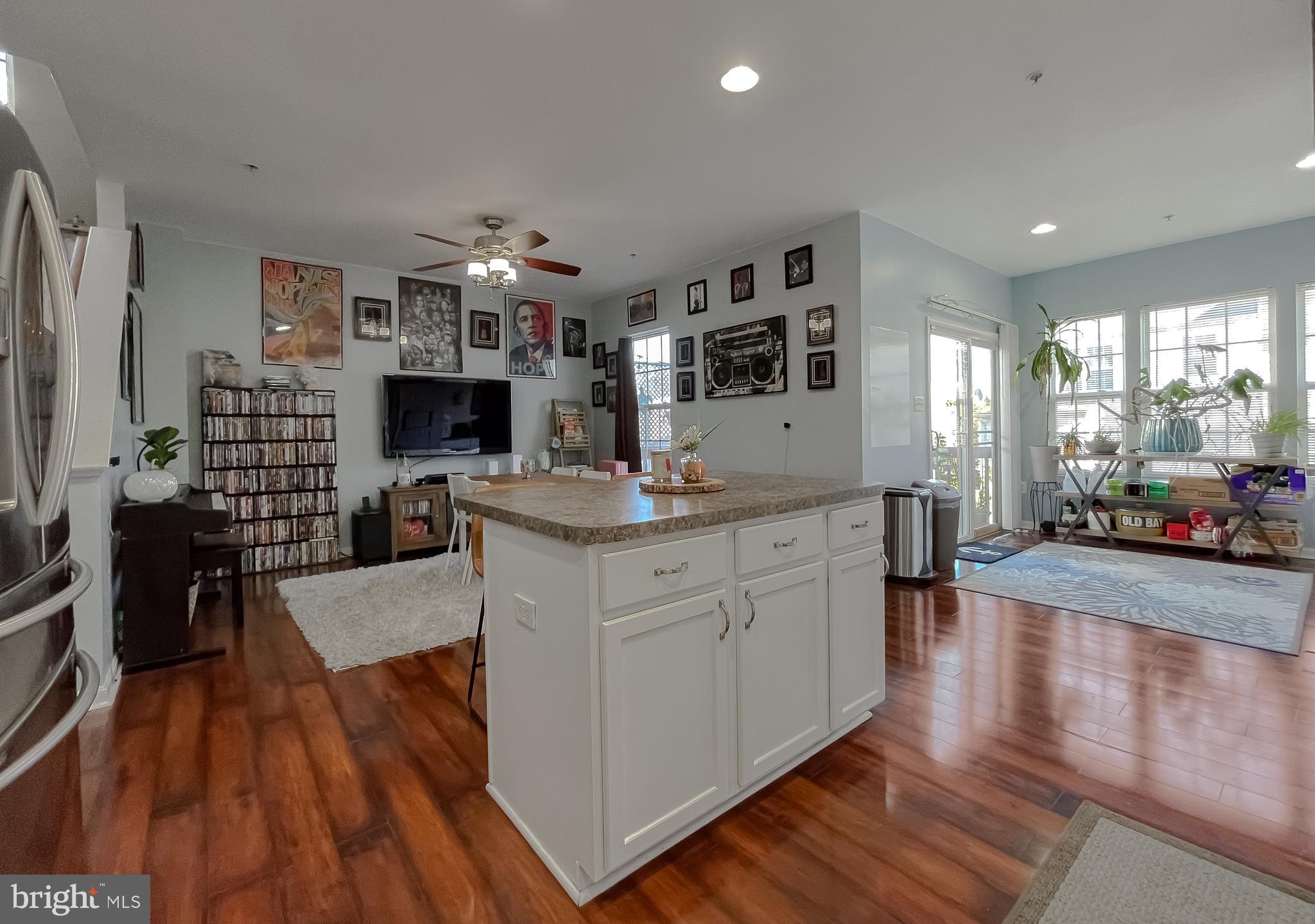 WESTBURY WEST - Residential