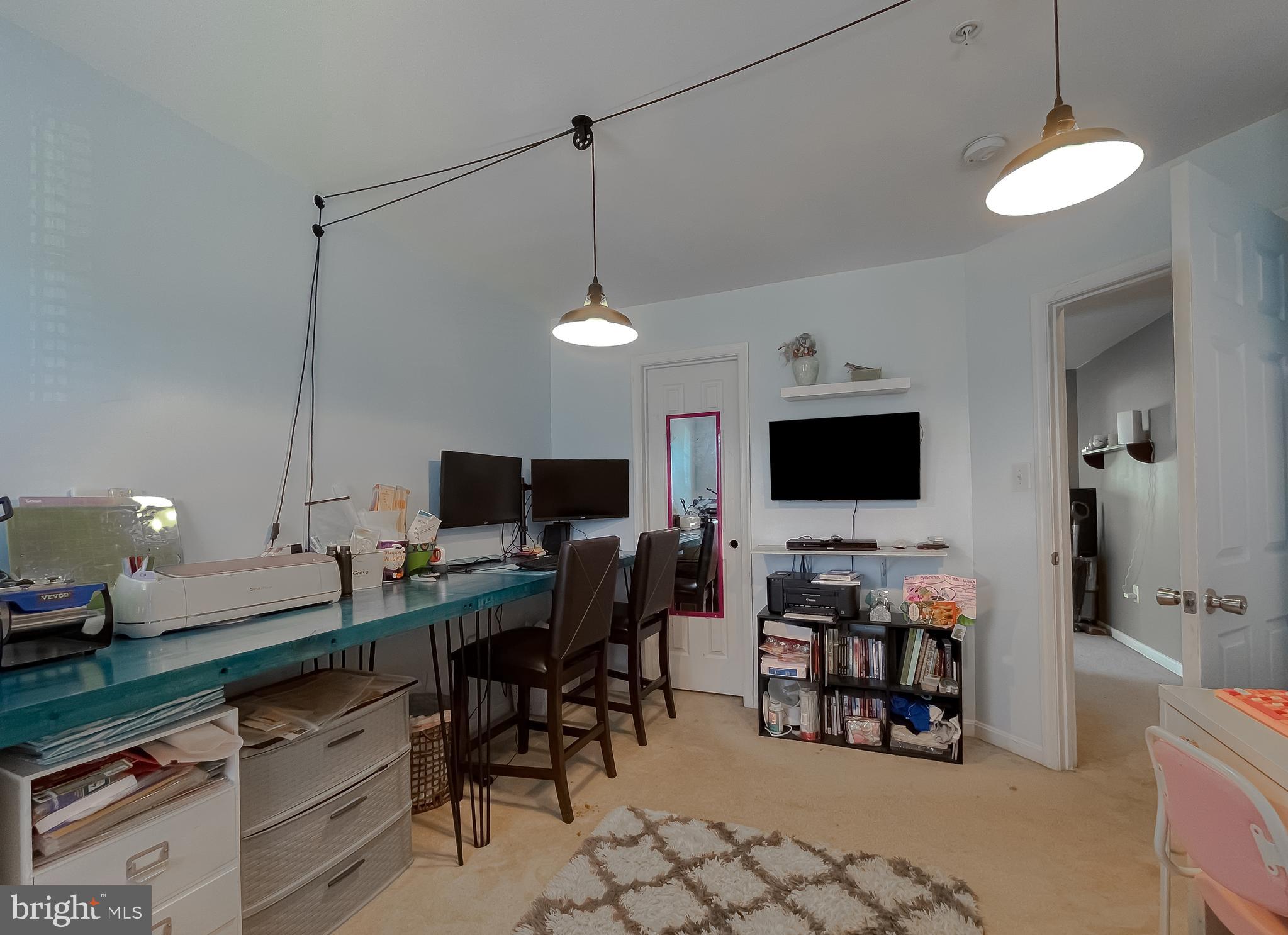 WESTBURY WEST - Residential