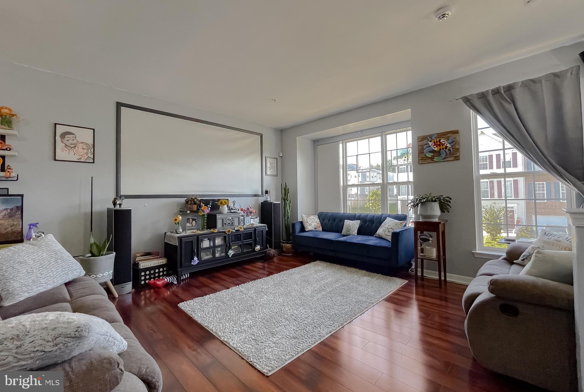 WESTBURY WEST - Residential