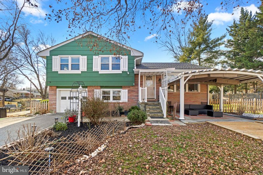 Pristine split level set on a .49 acre homesite in charming Brinkleigh features
brick accents, a covered front porch, rich laminate and hardwood floorings,
and plentiful natural light. Step inside and be greeted by a living room brightened by a trio window,
an open dining room with a glass slider stepping to a deck, backyard and
covered patio, and an adjacent kitchen. Best dishes can be created in this cook’s delight kitchen offering plenty of counter and prep space, 42" raised frame cabinetry, stainless steel
appliances, and a shelved pantry. A level down you find a rec room with LVT flooring, a full bath, additional
storage, and a walkout to the covered patio and yard. The upper level is where find the upgraded full bath and inviting bedrooms including an owner's bedroom displaying ample closet space and beautiful
hardwood floors, ideal for relaxing and recharging. Exterior amenities contain an extended driveway, a front porch, a relaxing deck, a covered patio, a gazebo, an open patio, a
sizeable fenced backyard, and a notable location close commuter routes,
shopping, dining, entertainment, and more!