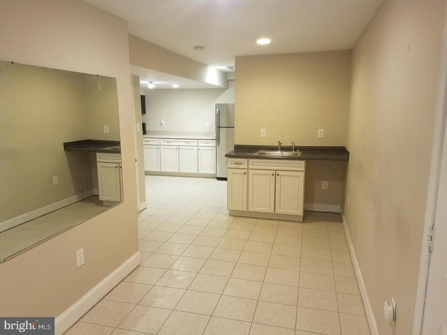 CAMBRIDGE ESTATES - Residential Lease