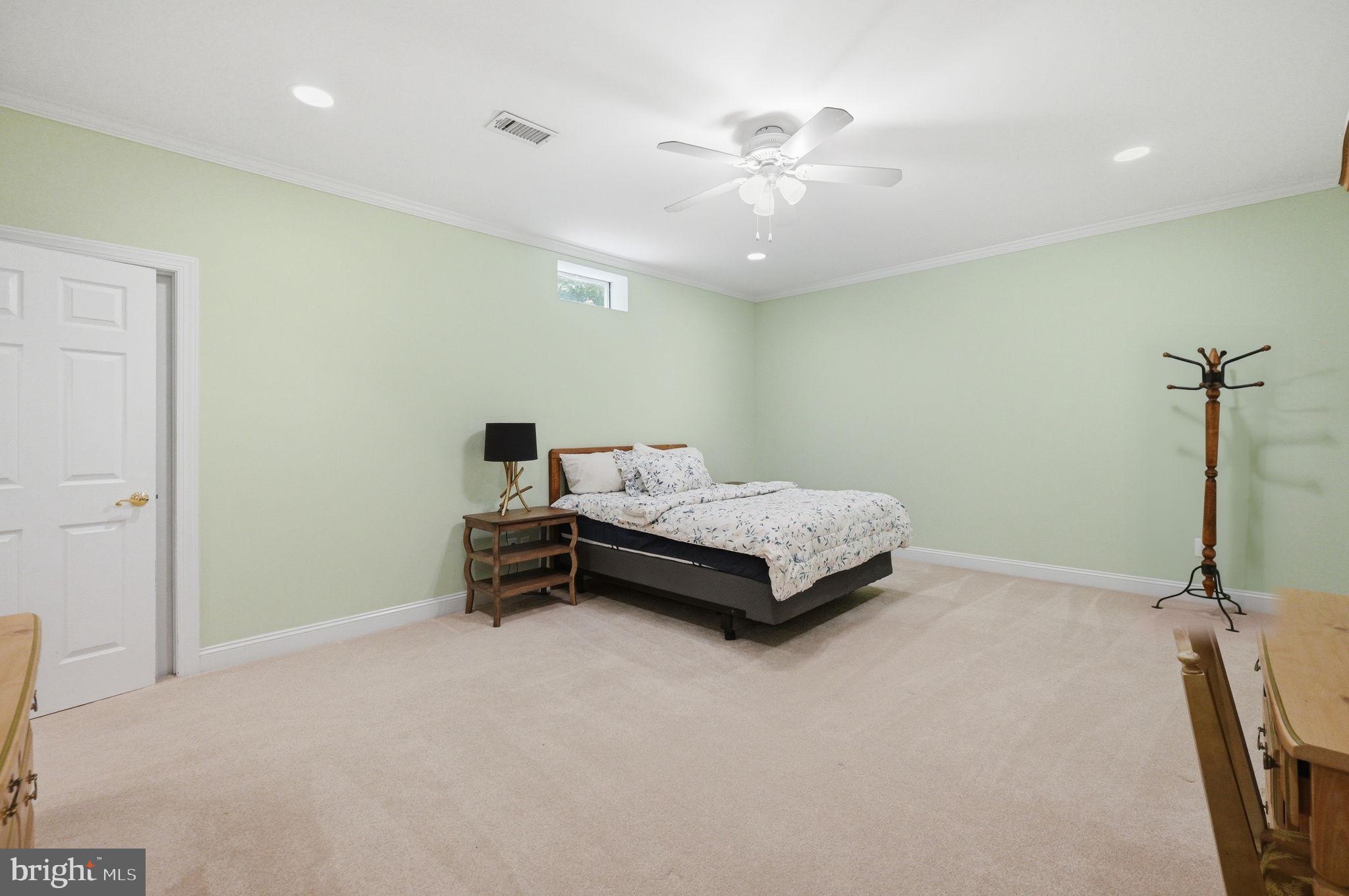 CARIS GLENNE - Residential