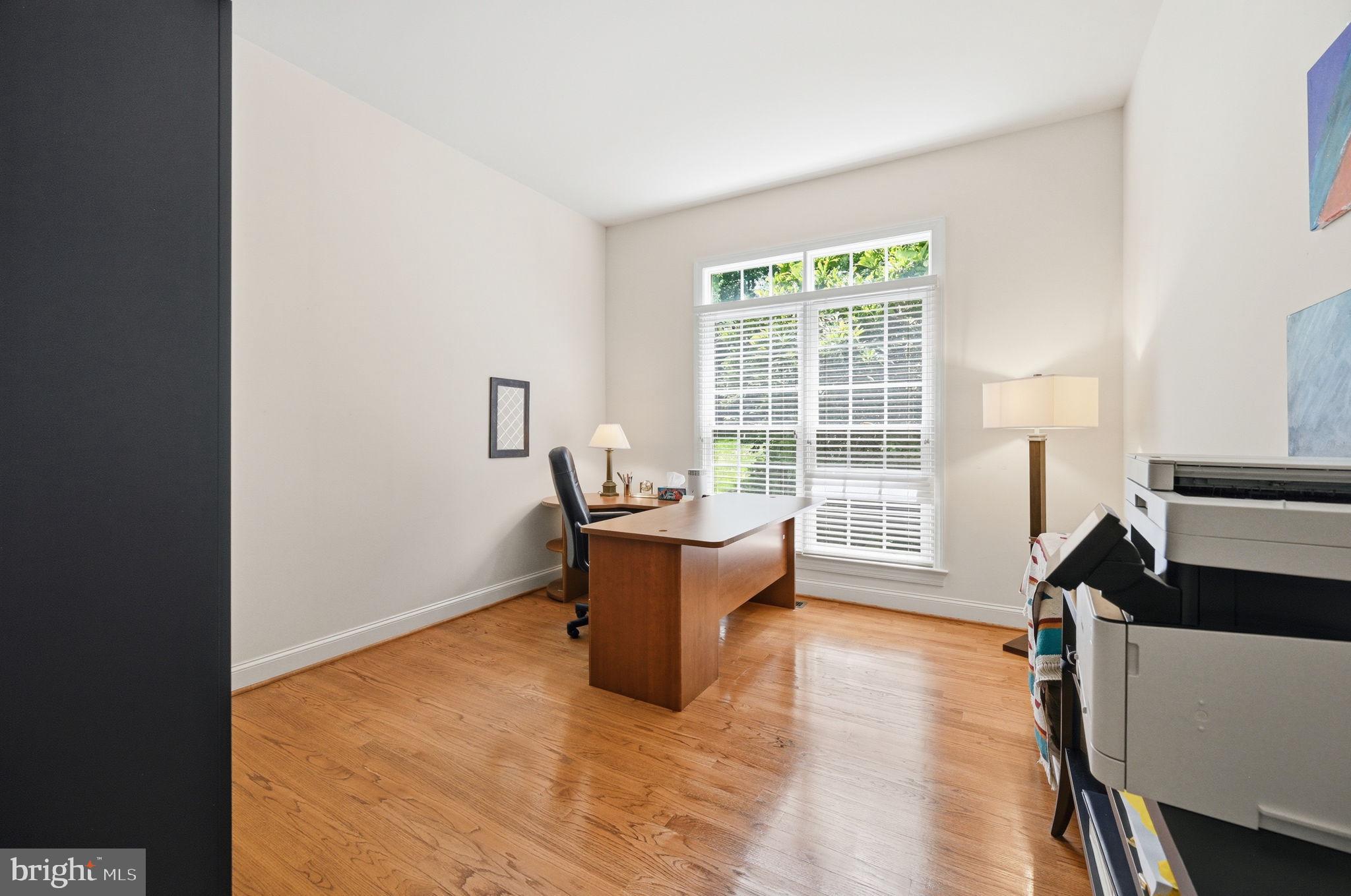 CARIS GLENNE - Residential