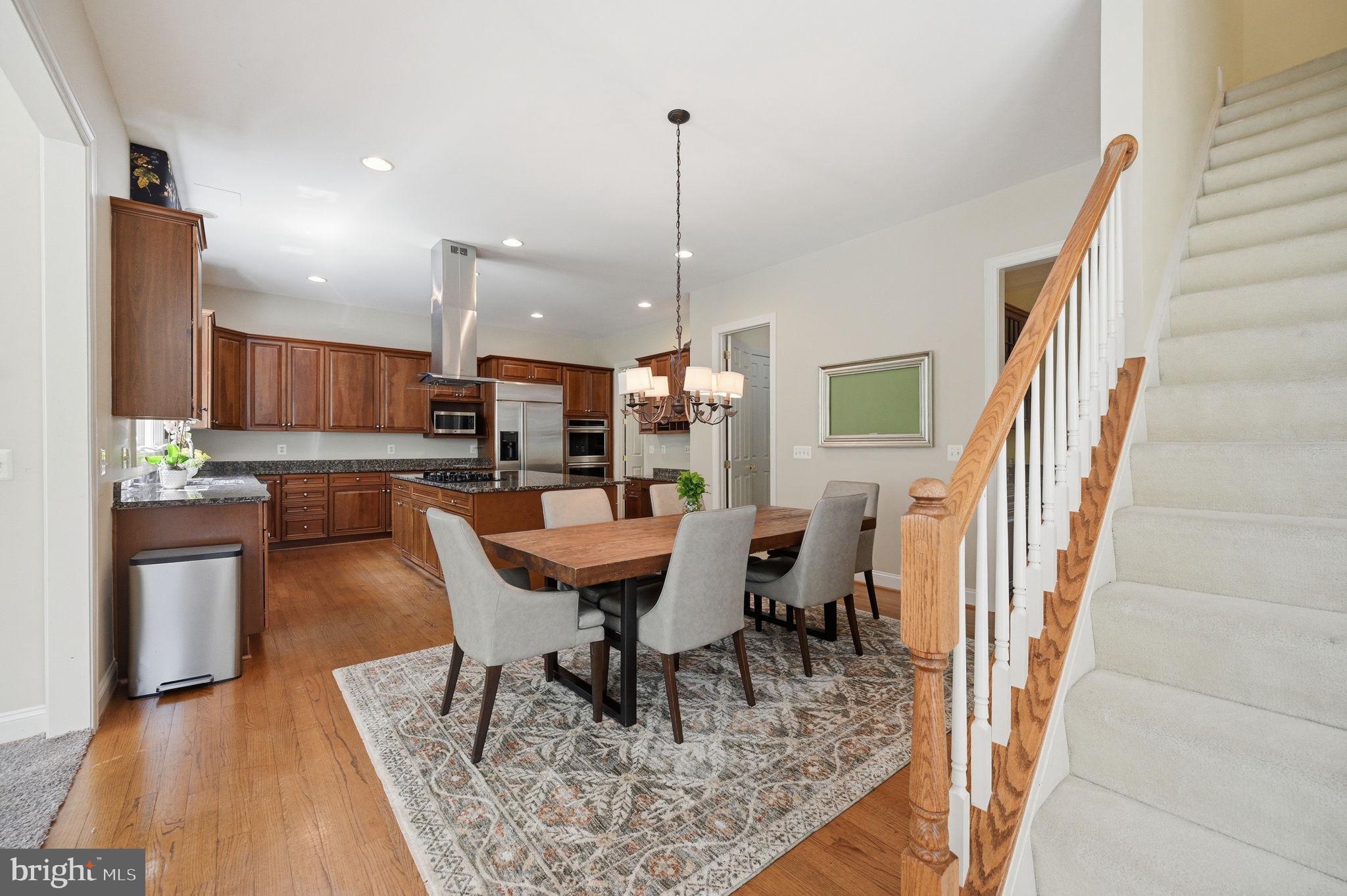 CARIS GLENNE - Residential