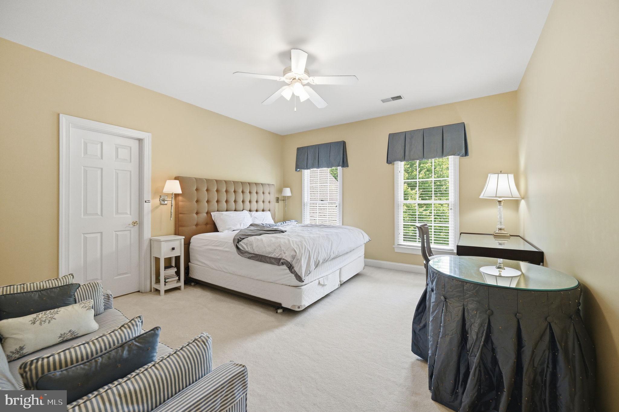 CARIS GLENNE - Residential