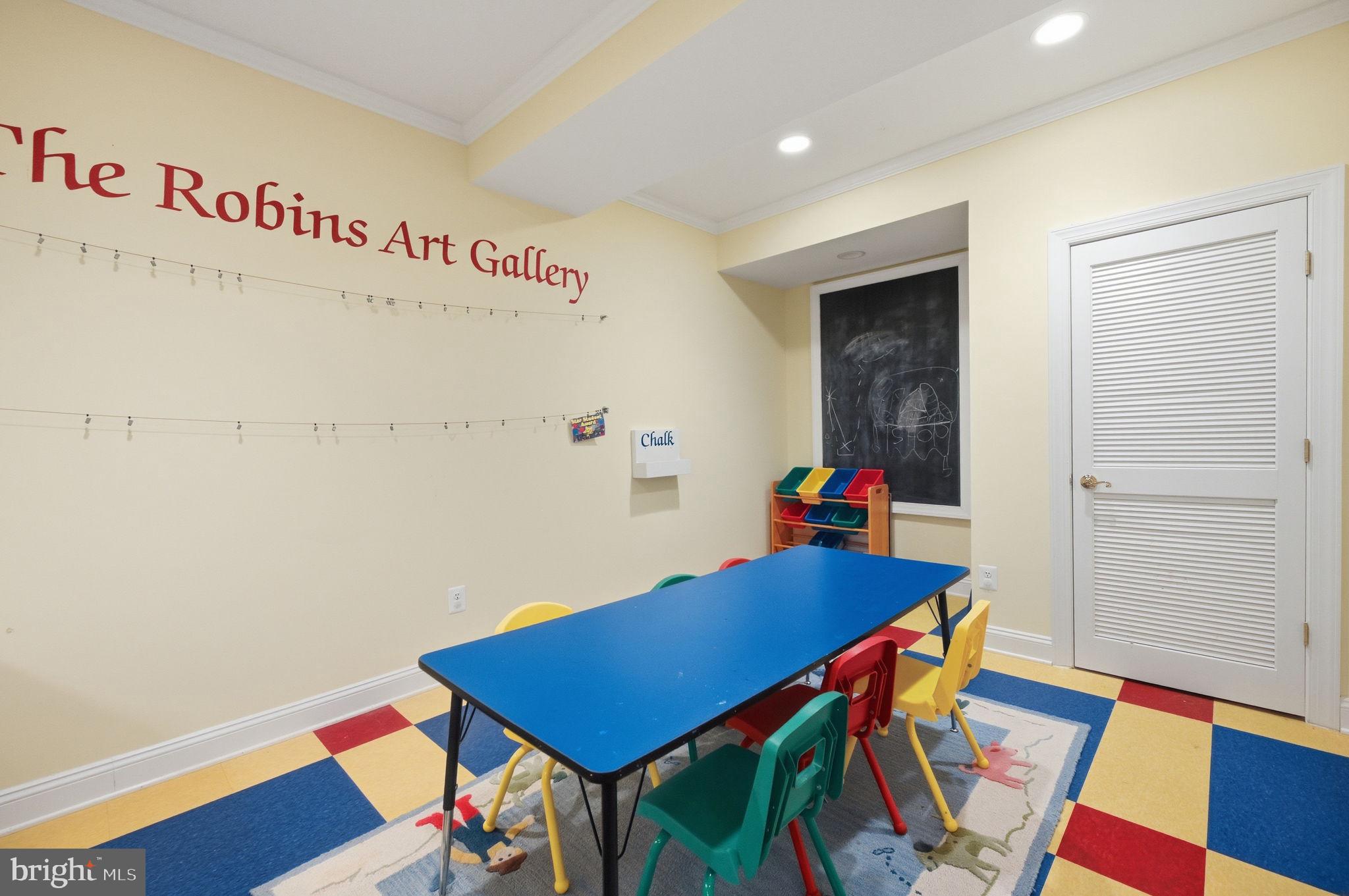 CARIS GLENNE - Residential