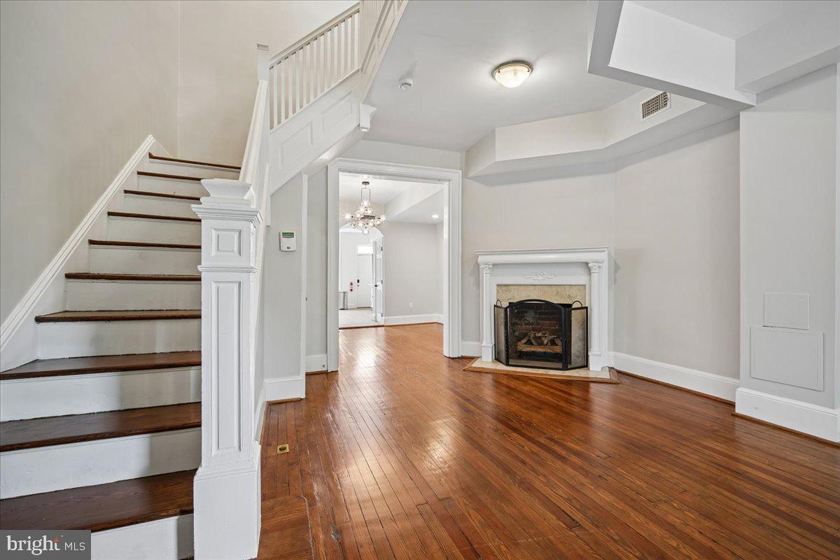 3211 11TH STREET NW 1