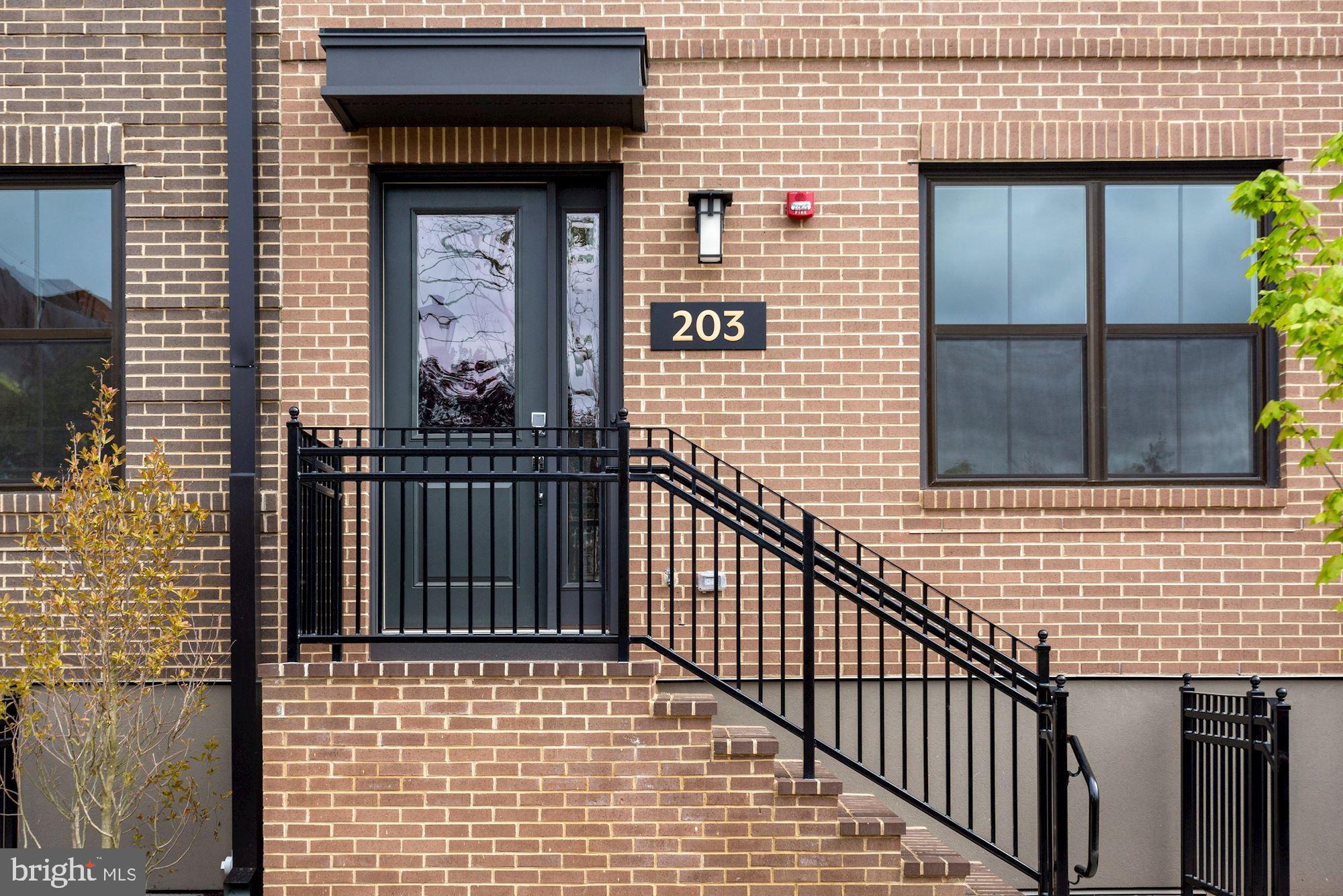 OLD TOWN ALEXANDRIA - Residential Lease