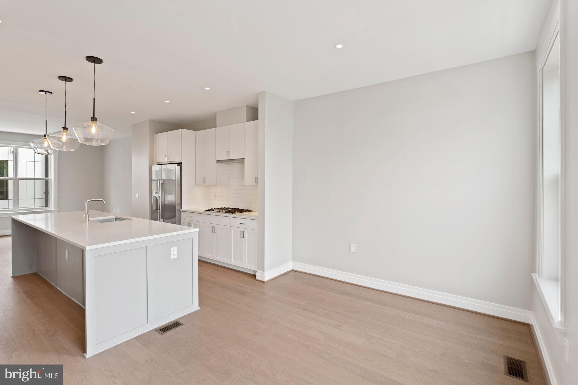 OLD TOWN ALEXANDRIA - Residential Lease