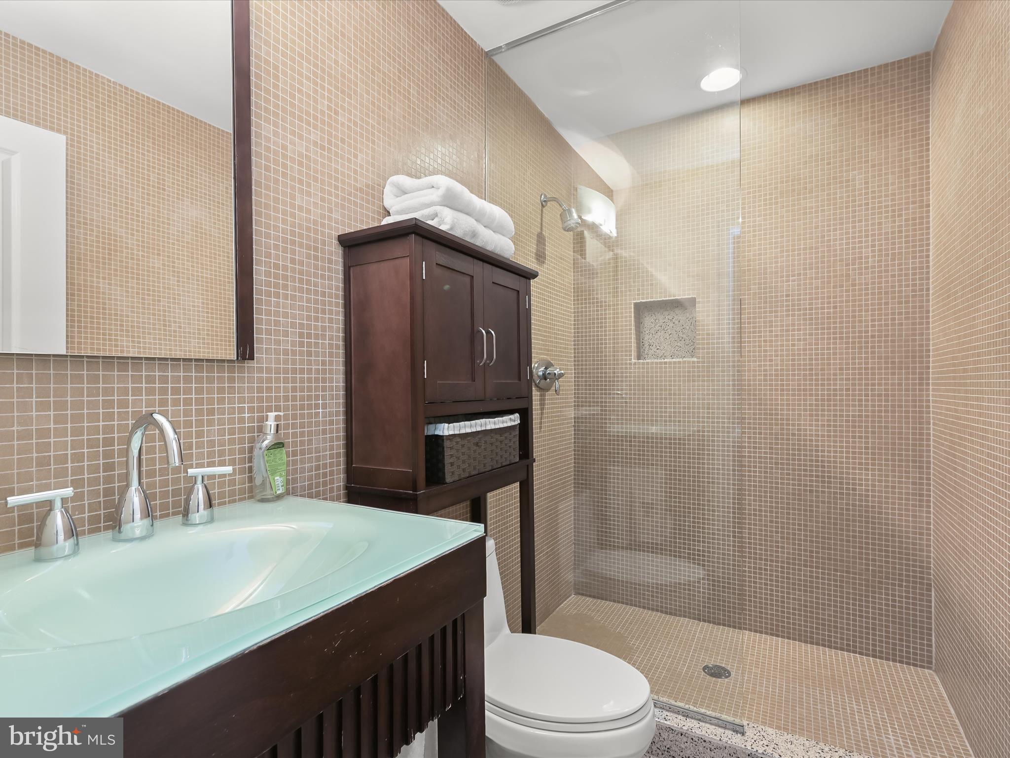 THE MOORINGS AT LIGHTHOUSE POINT - Residential