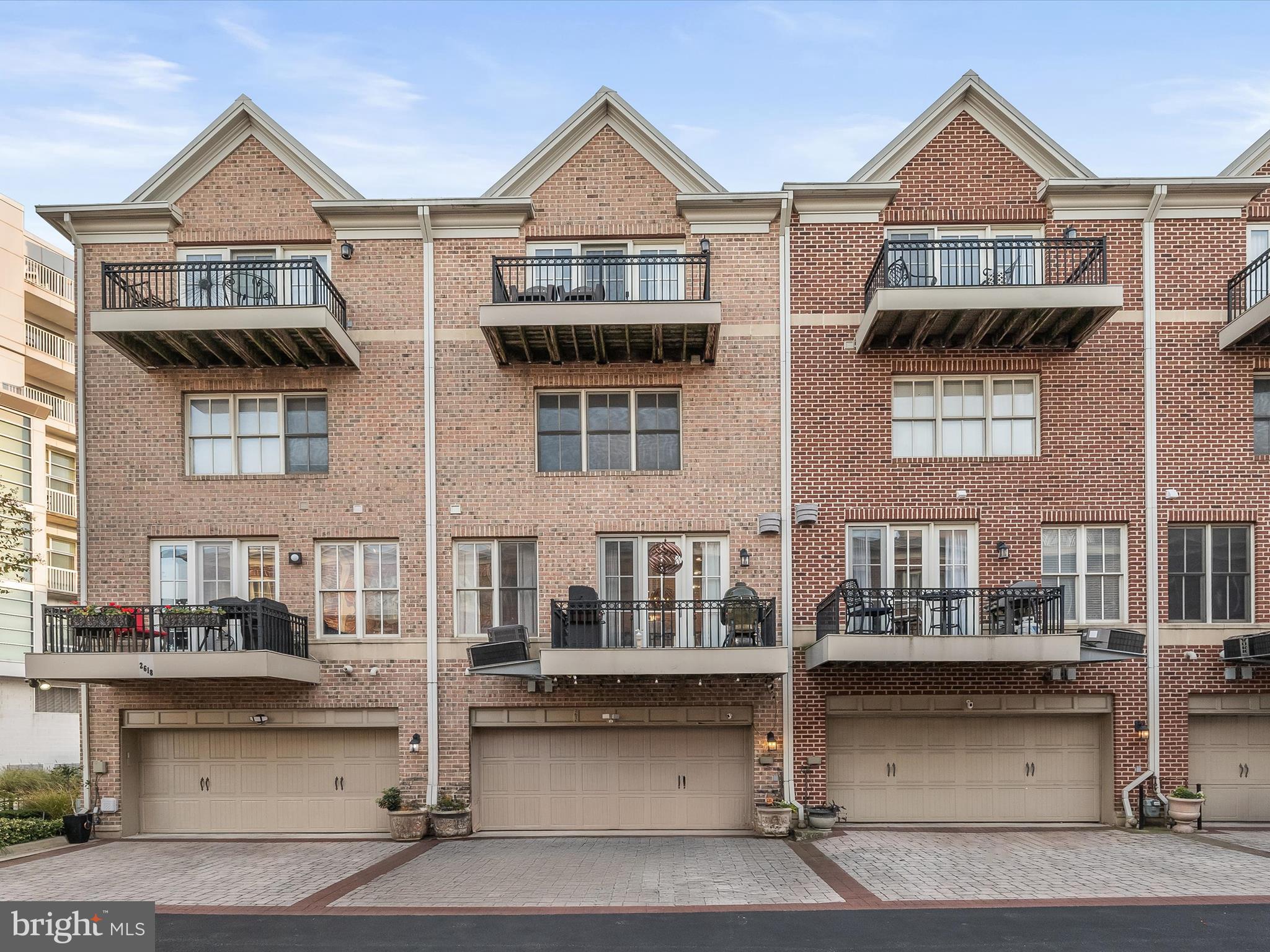 THE MOORINGS AT LIGHTHOUSE POINT - Residential