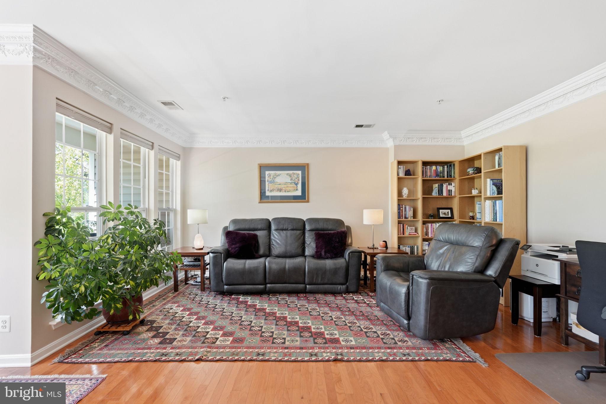 214 FALLSGROVE BOULEVARD D 12