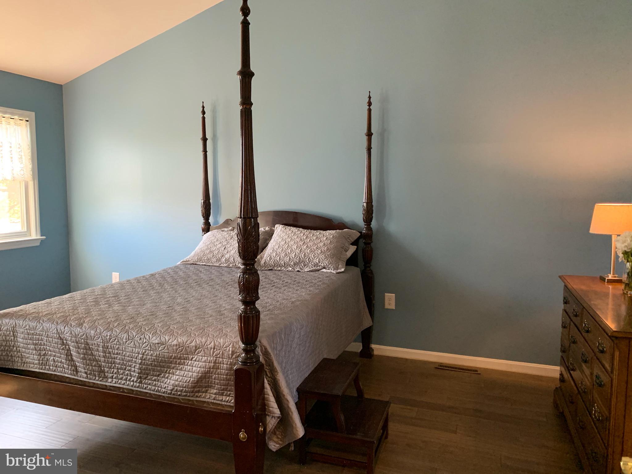 HAYWARD HEATH - Residential