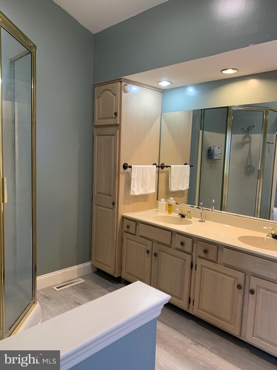 HAYWARD HEATH - Residential