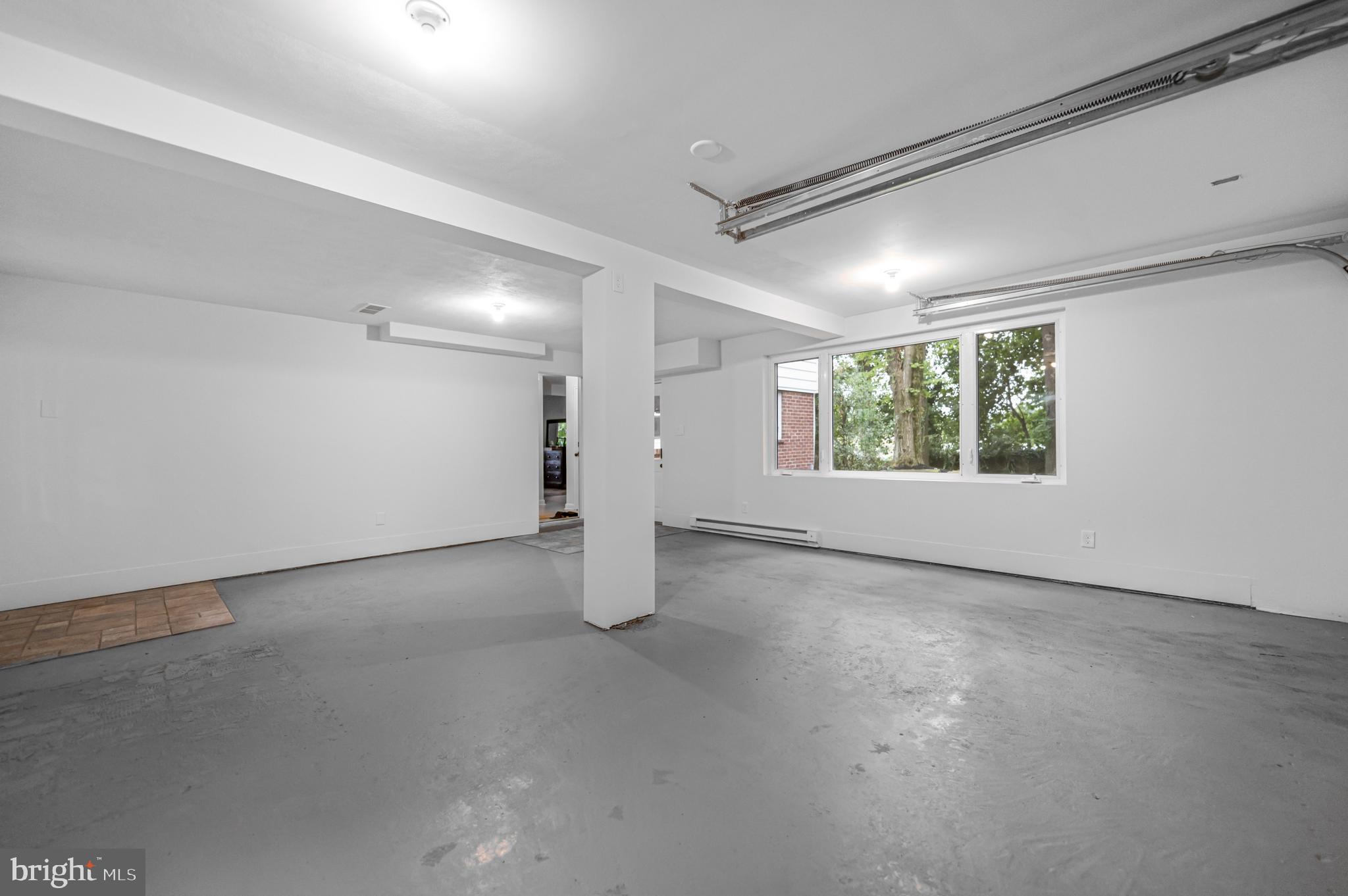 ELKINS PARK - Residential