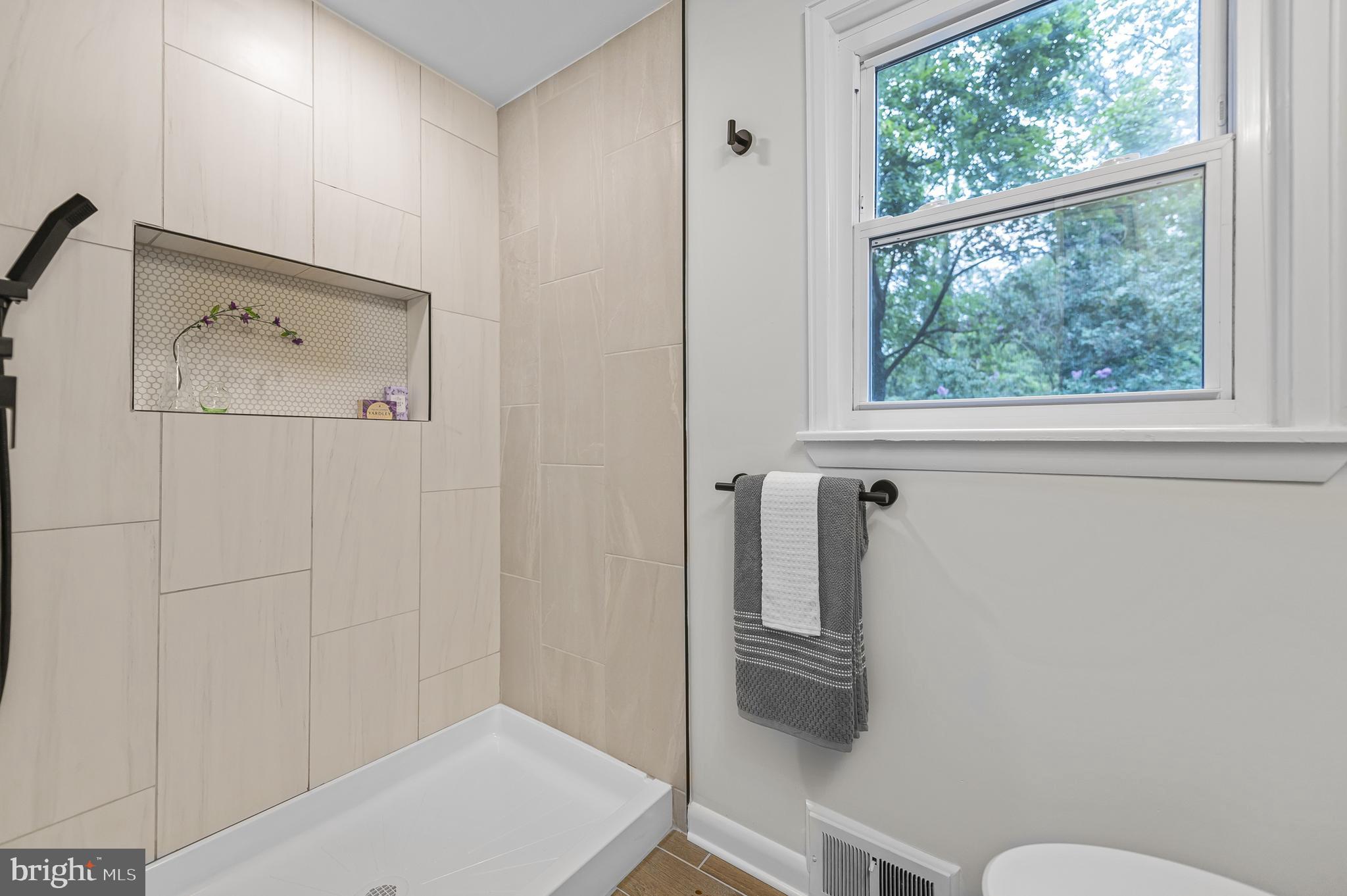 ELKINS PARK - Residential